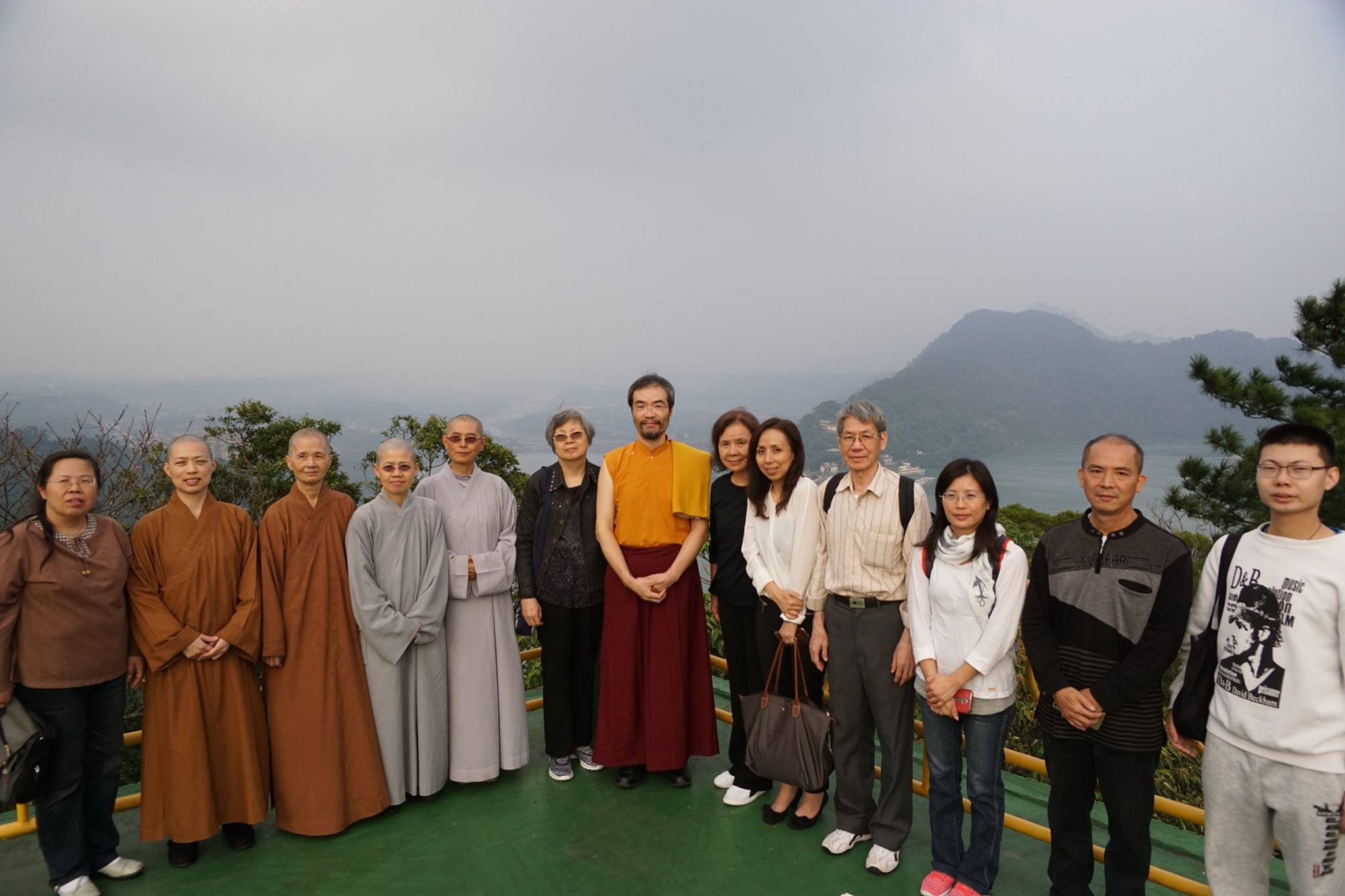 華梵大學僧俗學生到訪佛陀世界