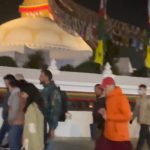 གངས་ཅན་ཆོས་ཀྱི་བླ་མ། འོད་ཟེར་ནམ་ཡང་མི་ནུབ་པ།The Master of Dharma from the Land of Snows: A Light That Never Fades雪域法教之主，永不熄滅之光——